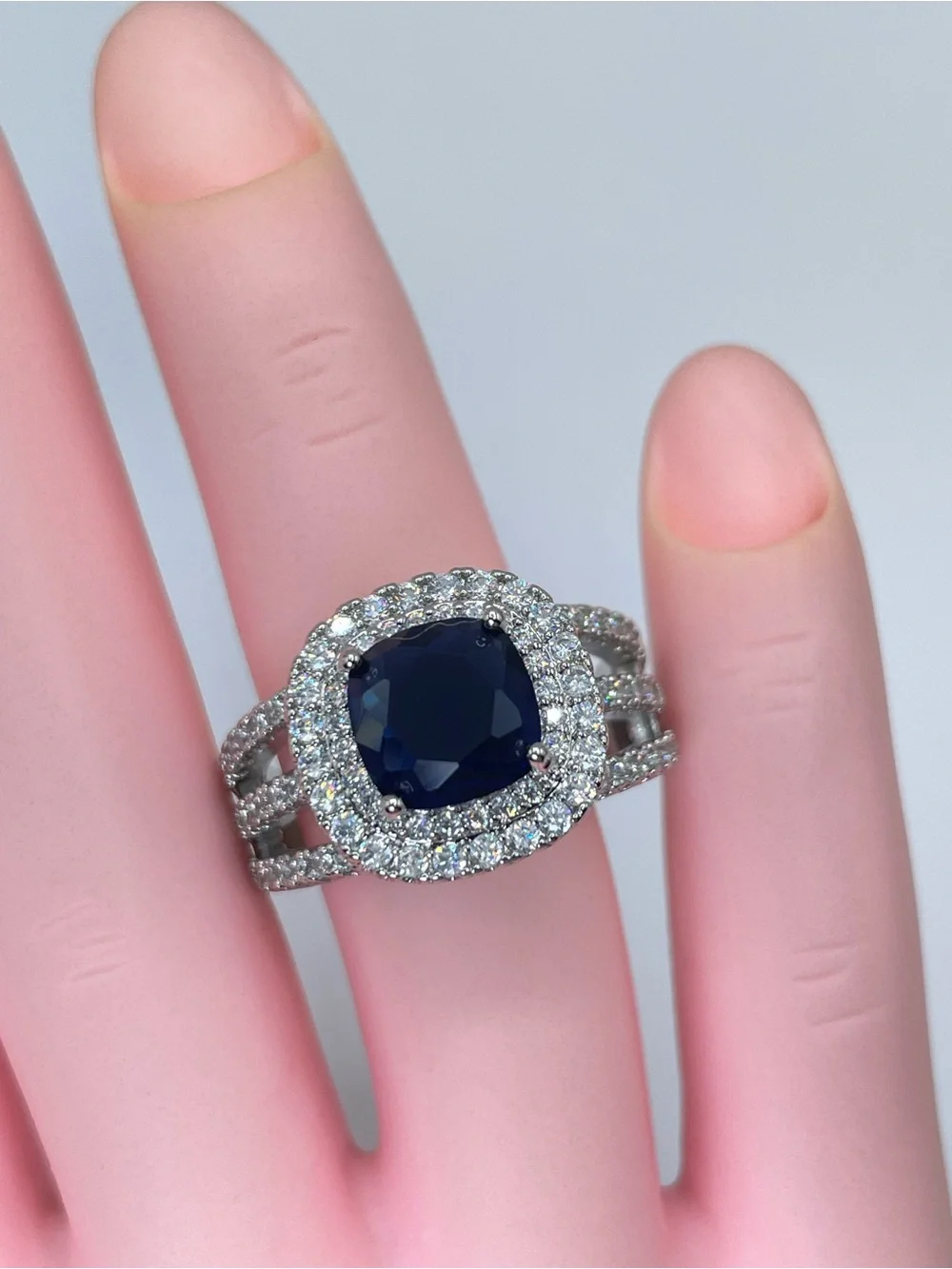 Swarovski Crystal Elements Sapphire Blue Crystal Halo Statement Ring Size 8